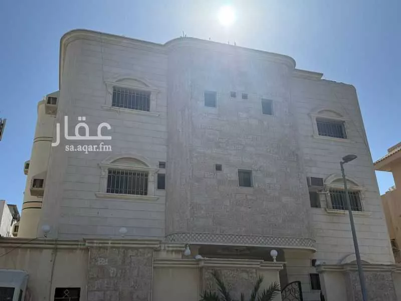 588 sqm building in Al Safa 2