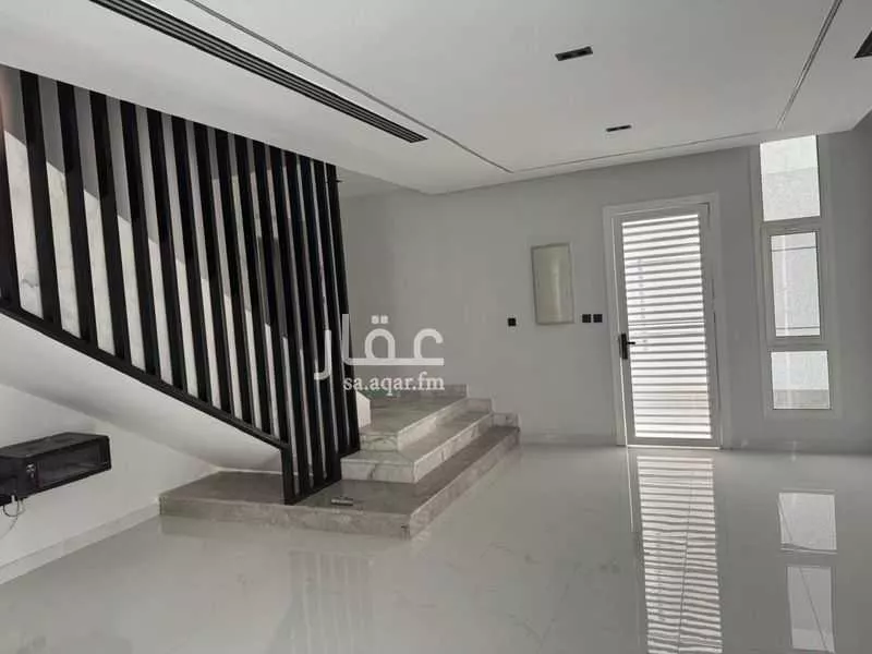 5 bedroom villa in Al Rabie 2