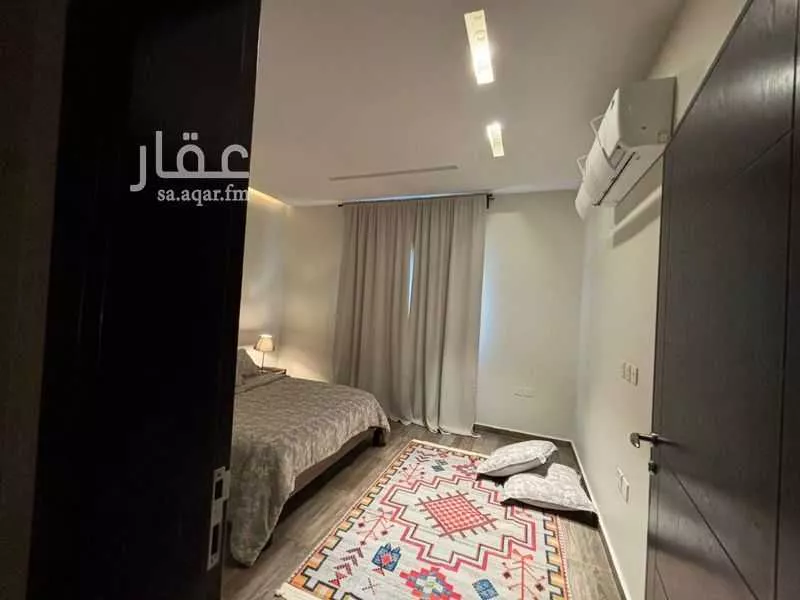 شقة 5 غرف في الدفاع 4