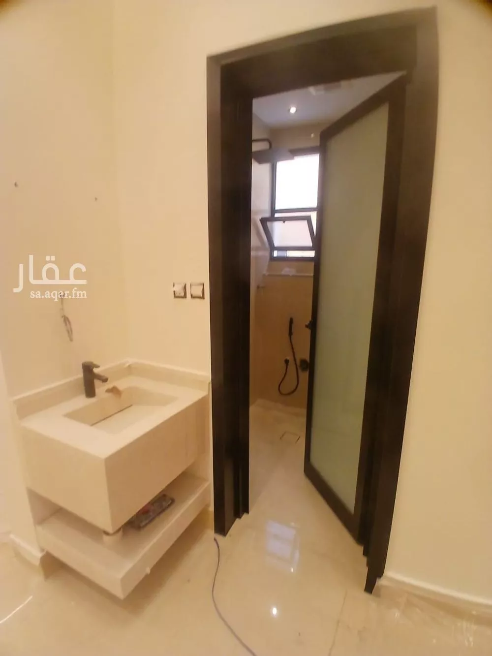 5 bedroom villa in Al Uraija Al Gharbiyah 13