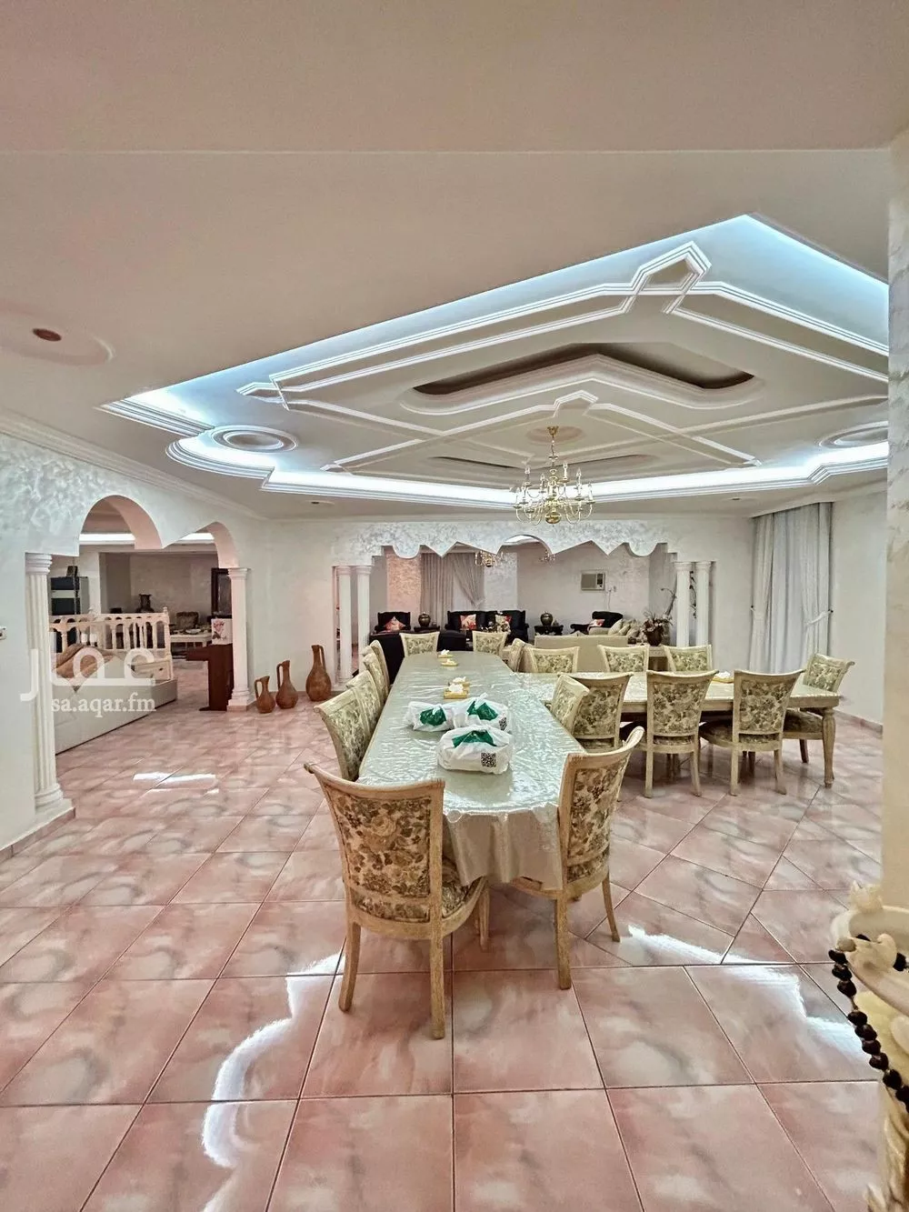 772 sqm building in Al Zahra 17