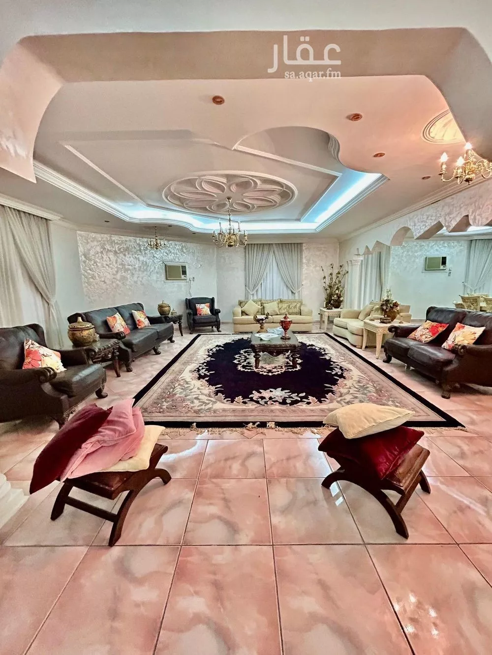 772 sqm building in Al Zahra 10