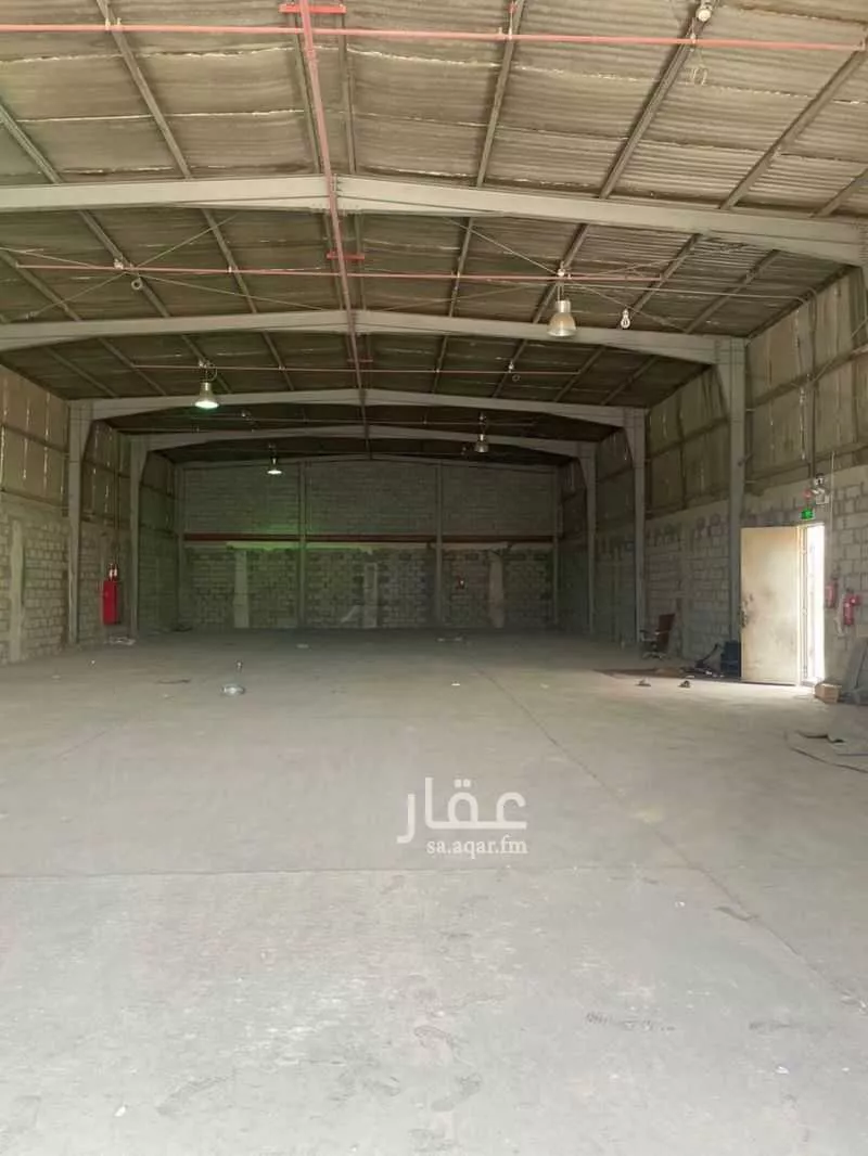 1000 sqm warehouse in Second Industrial City 6