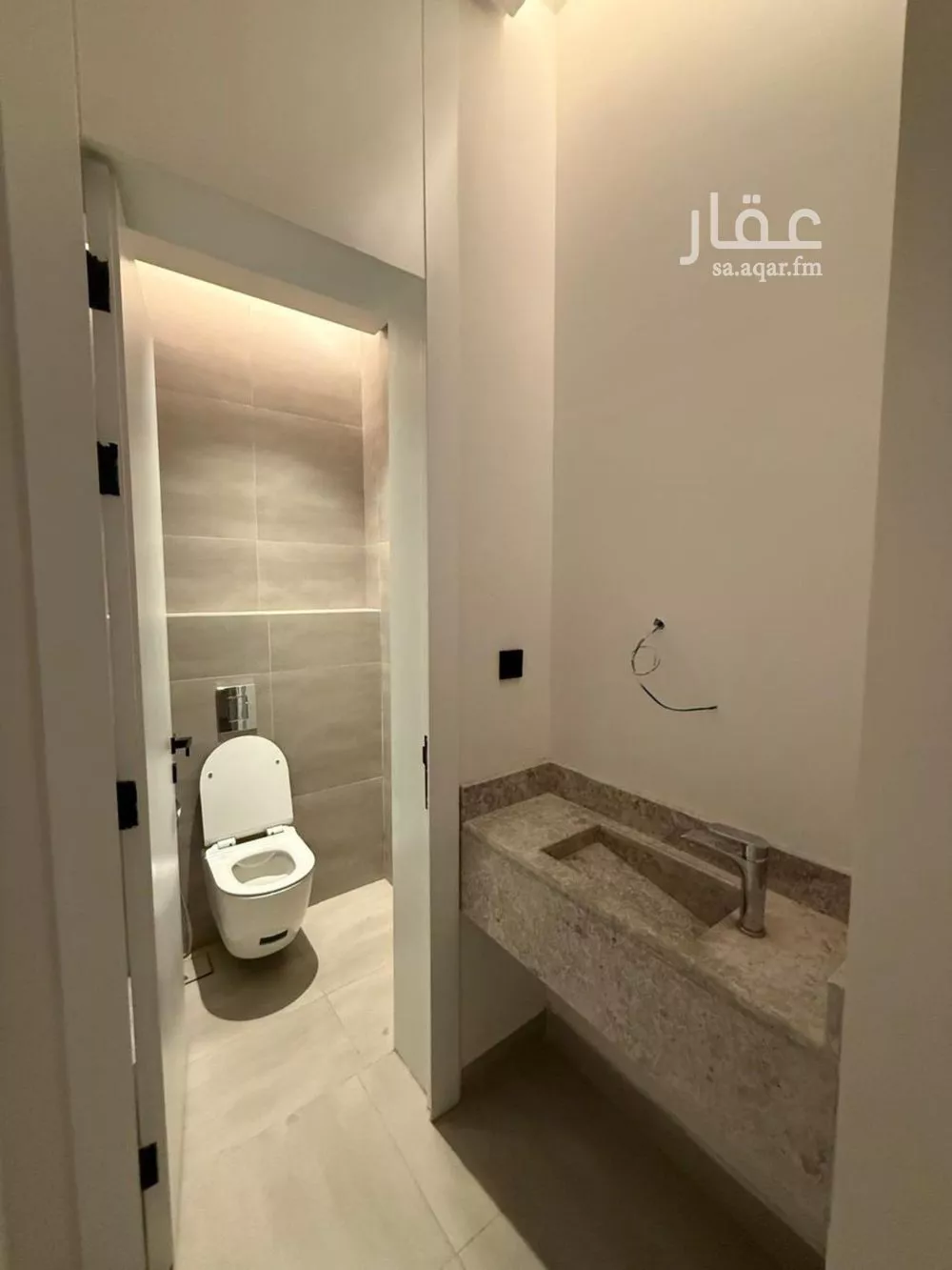 شقة 3 غرف في العقيق 19