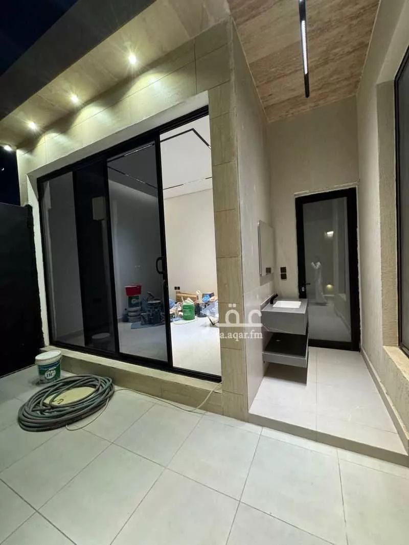 5 bedroom villa in Dahiat Namar 4