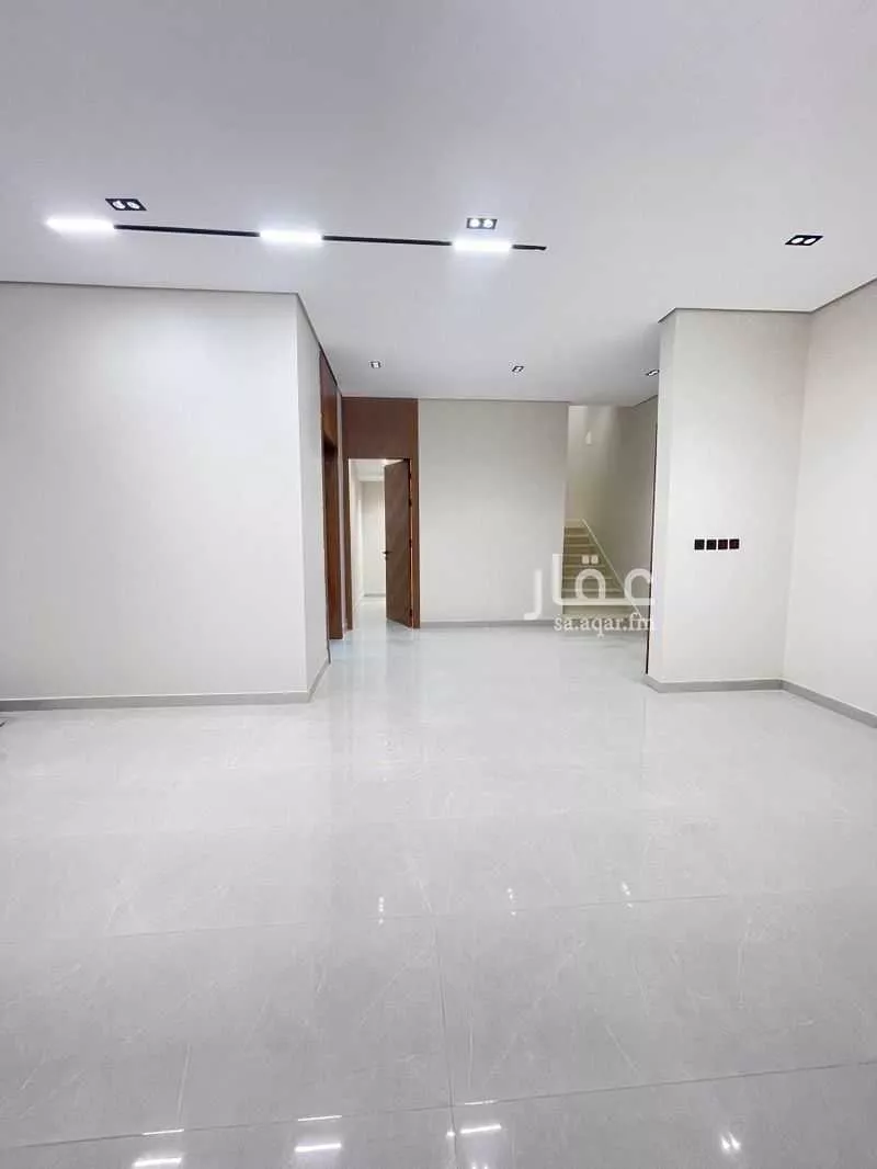 7 bedroom villa in Al Qairawan 9