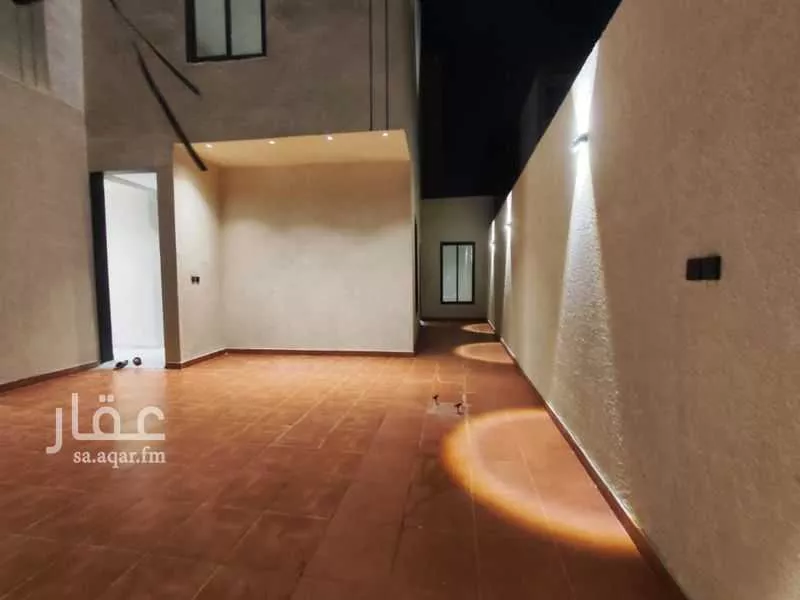 5 bedroom villa in Al Janadriyah 14