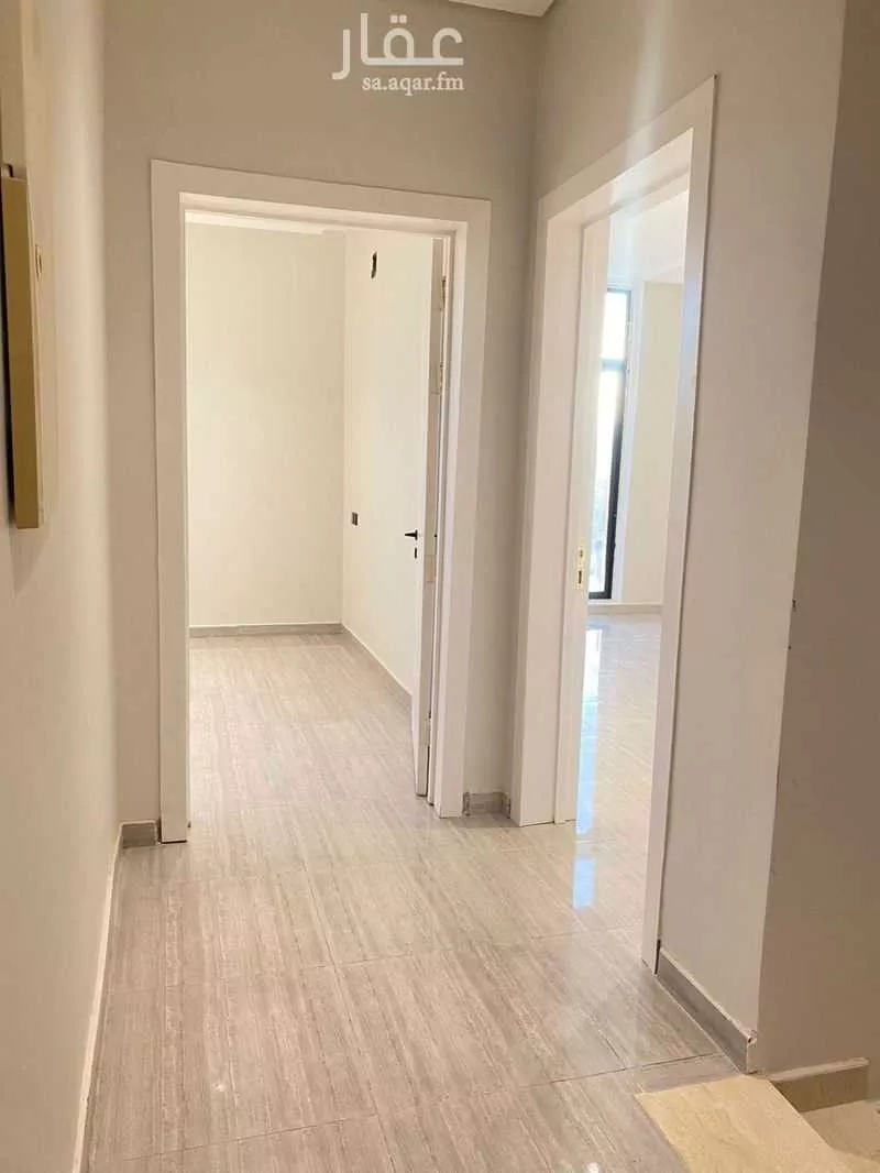 5 bedroom villa in Al Janadriyah 17