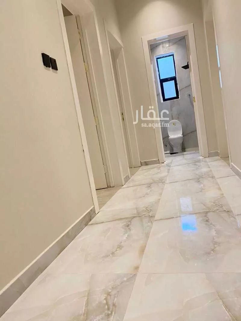 5 bedroom villa in Al Janadriyah 4