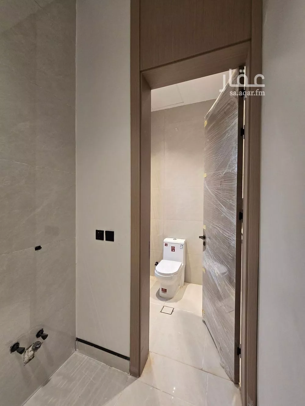 6 bedroom villa in Al Janadriyah 11