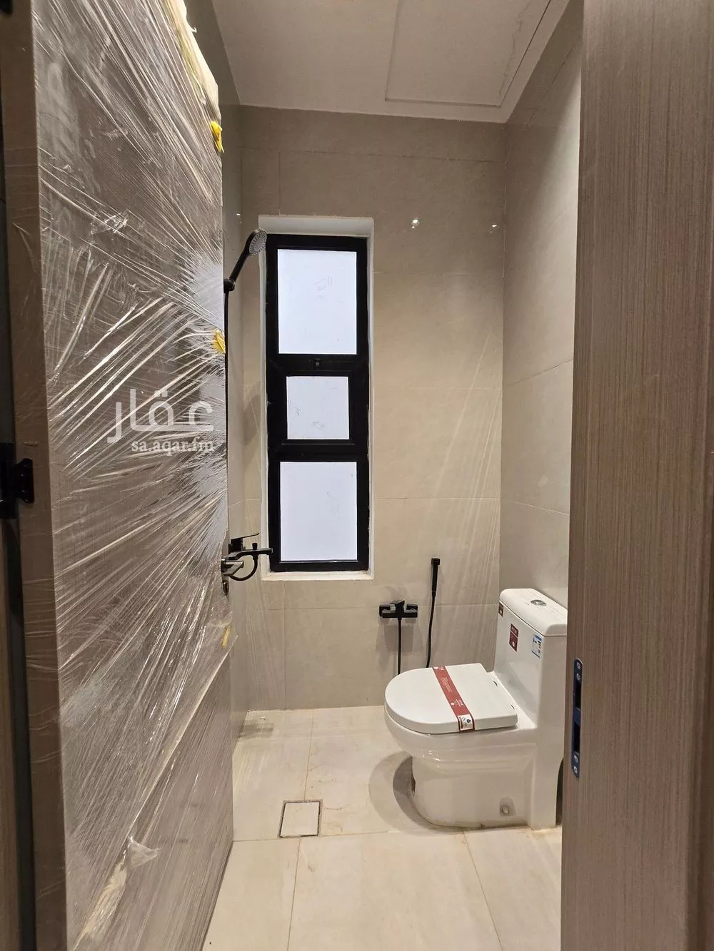 6 bedroom villa in Al Janadriyah 13