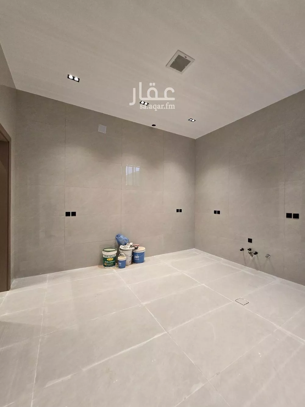 6 bedroom villa in Al Janadriyah 14