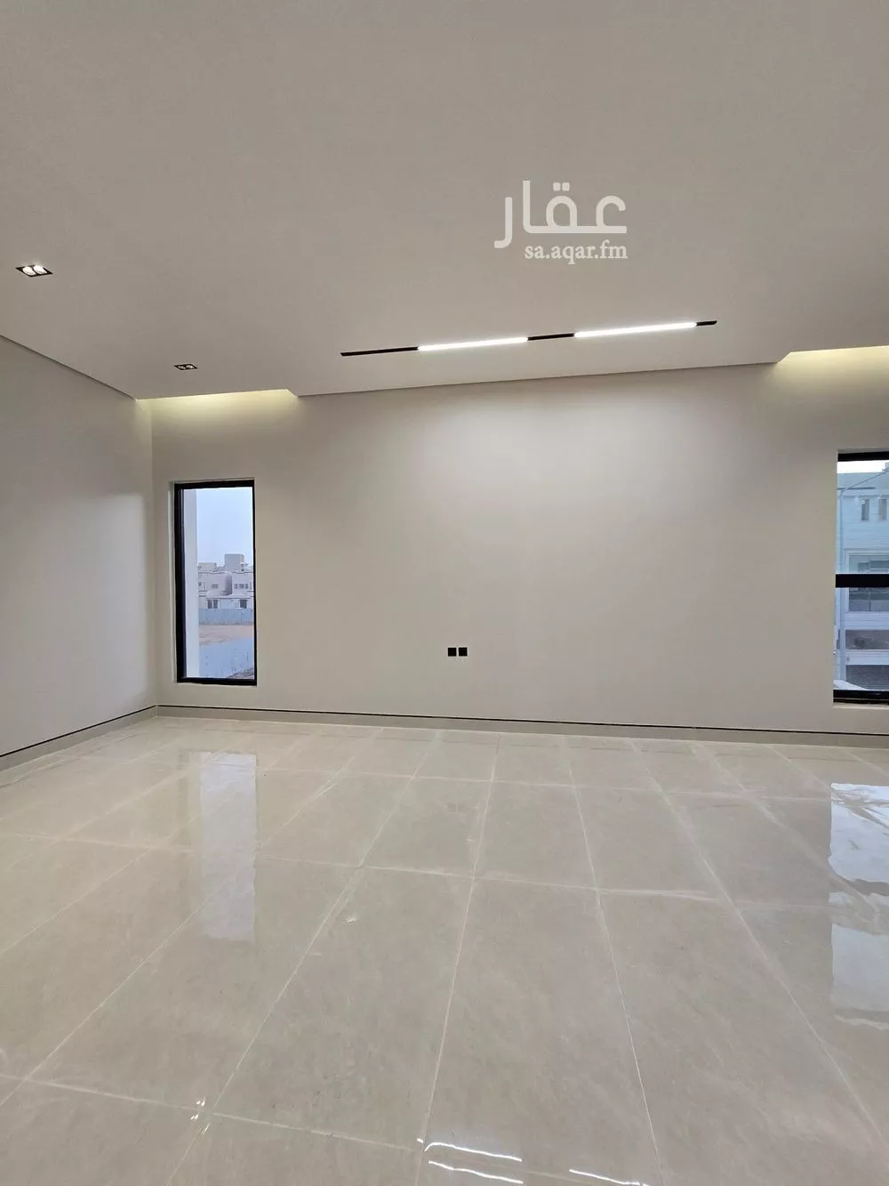 6 bedroom villa in Al Janadriyah 7