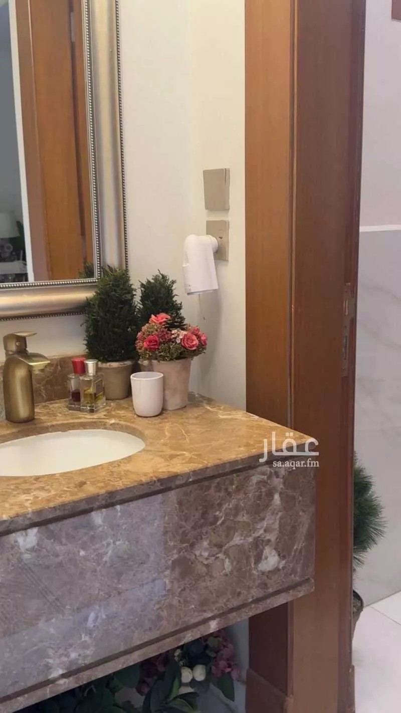 6 bedroom villa in Al Malqa 2