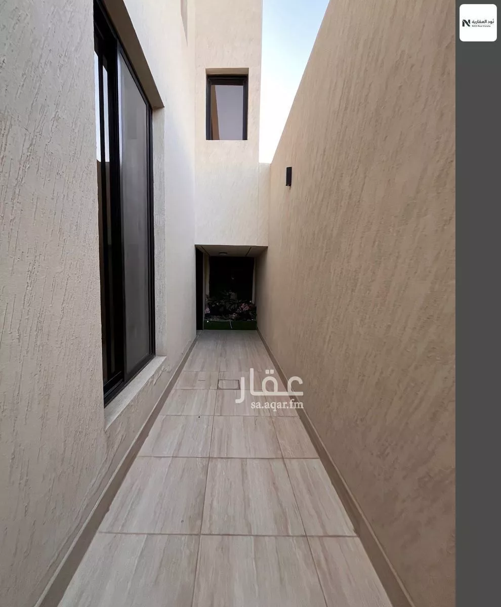 3 bedroom floor in Al Aridh 2