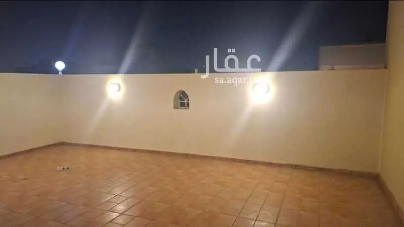 3 bedroom apartment in Al Ajawid 8