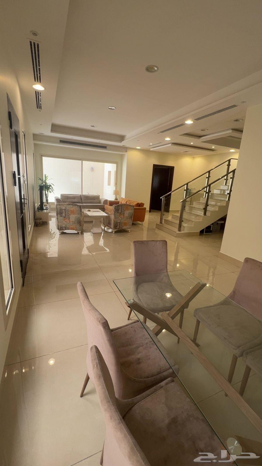 7 bedroom villa in Al Yasmin 15