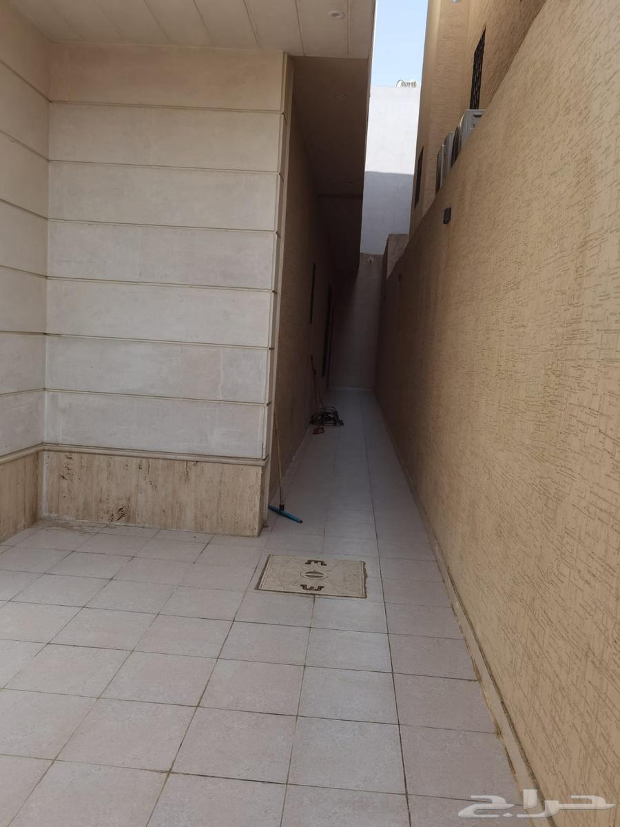 8 bedroom villa in Al Yarmouk 11