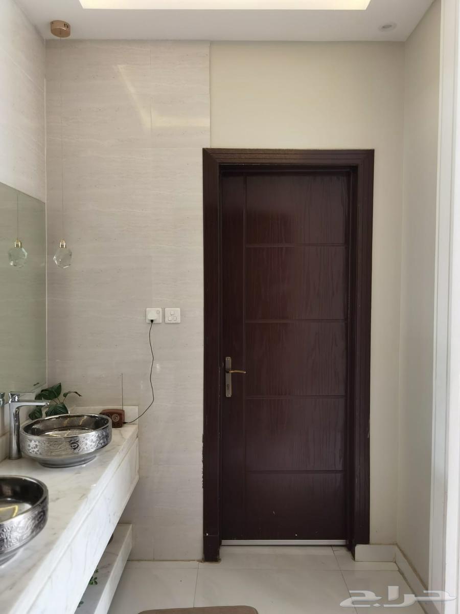 8 bedroom villa in Al Yarmouk 9