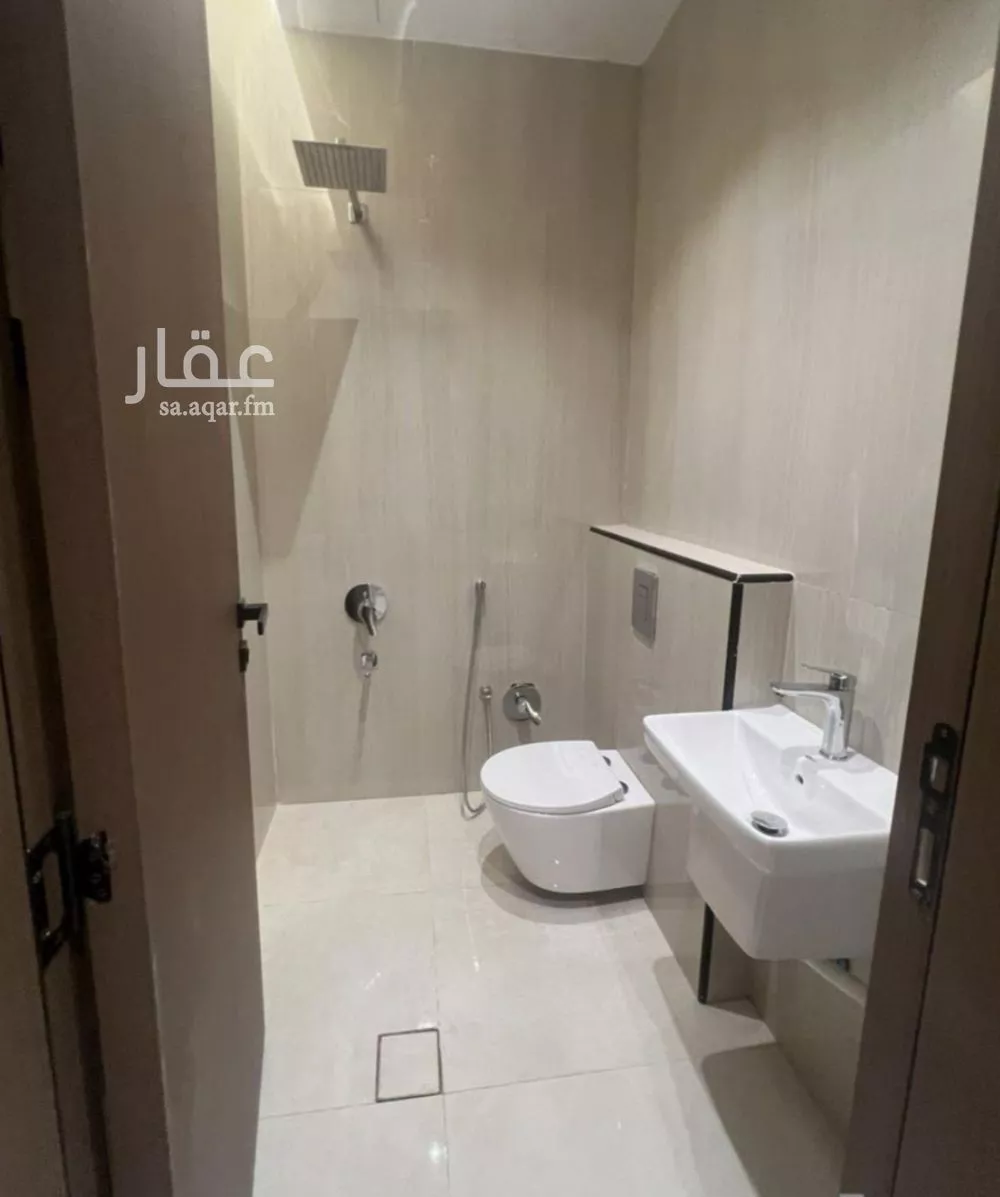 فيلا 5 غرف في السعادة 18