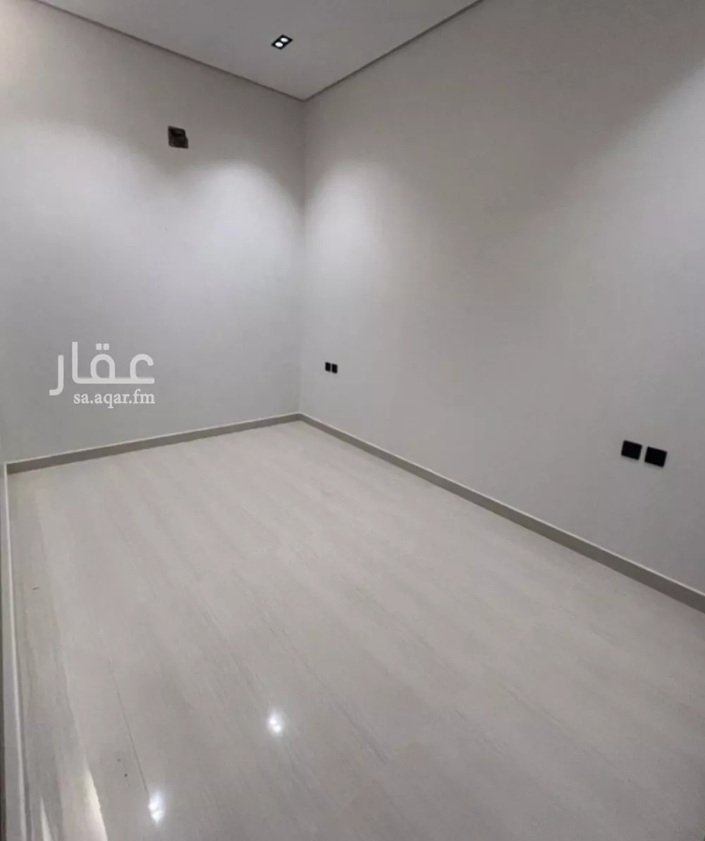 فيلا 5 غرف في السعادة 28