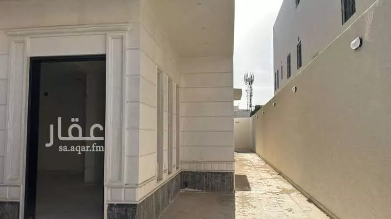 7 bedroom villa in Al Khaleej 4