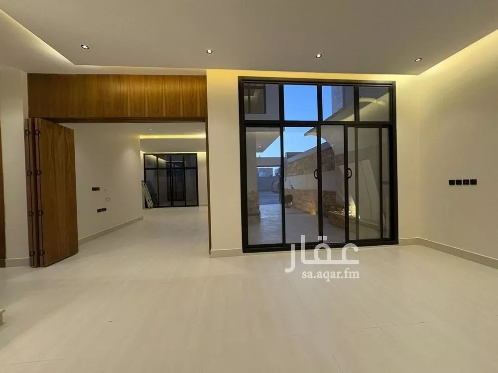 5 bedroom villa in Al Mahdiyyah 14
