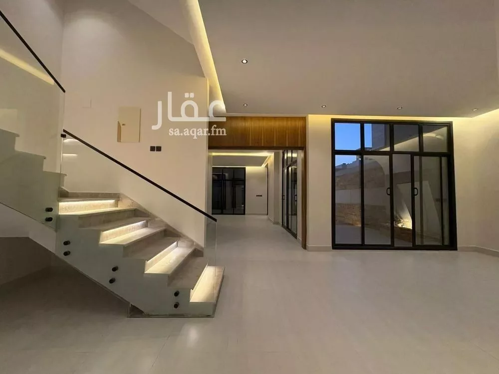 5 bedroom villa in Al Mahdiyyah 18