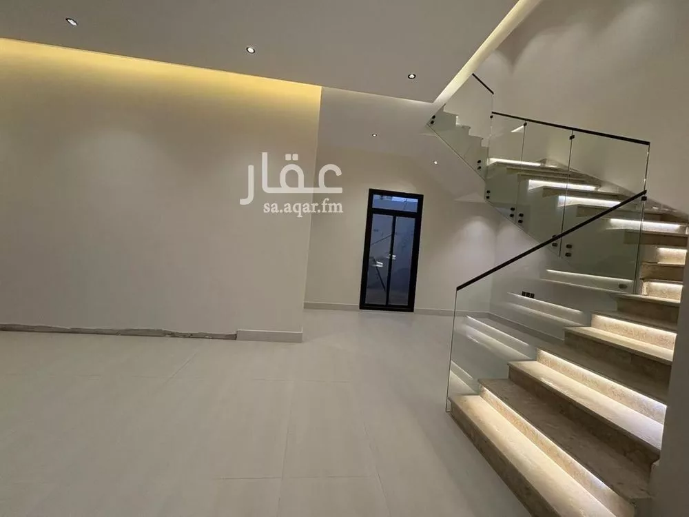 5 bedroom villa in Al Mahdiyyah 22