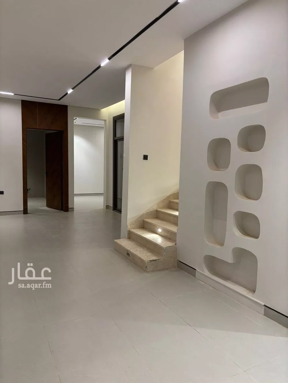6 bedroom villa in Al Mahdiyyah 2