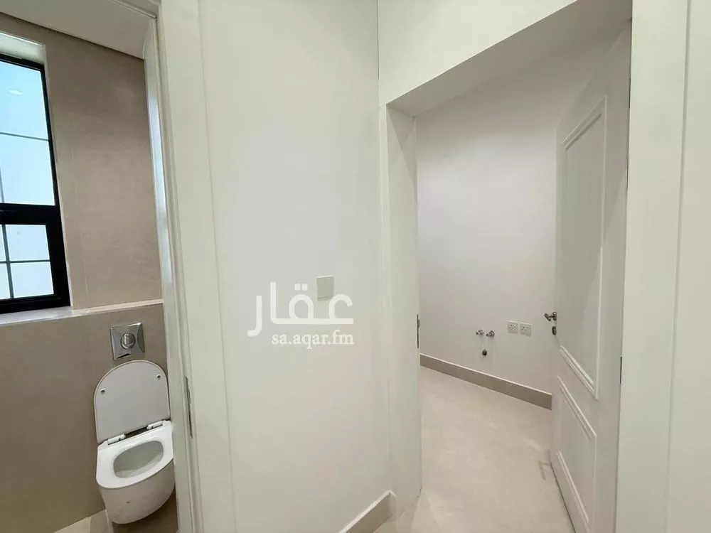 5 bedroom villa in Al Mahdiyyah 17