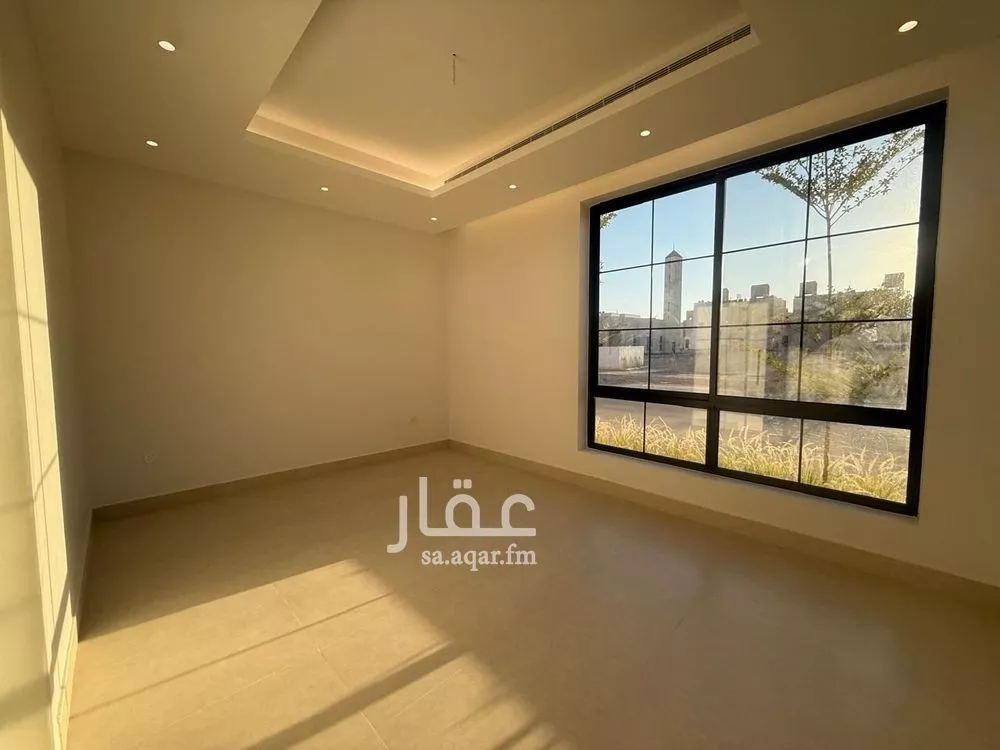 5 bedroom villa in Al Mahdiyyah 4