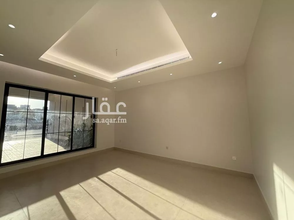5 bedroom villa in Al Mahdiyyah 6