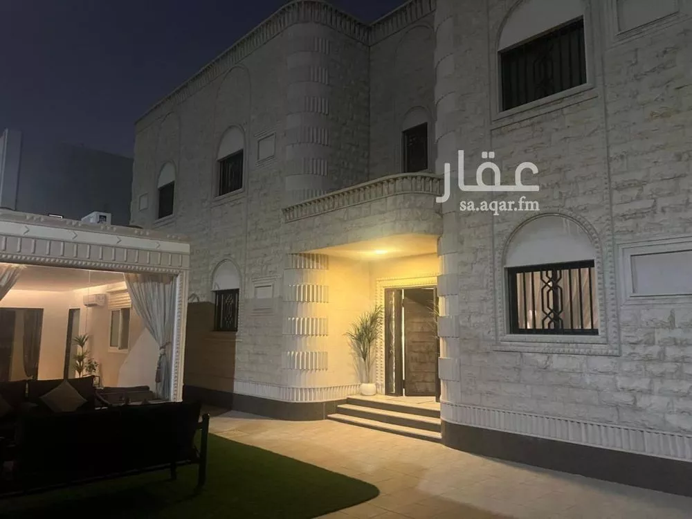 6 bedroom villa in Al Rawdah 13