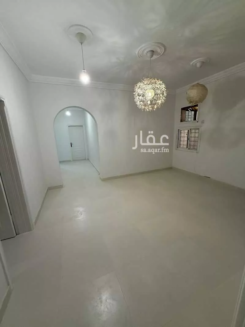 عمارة 780 م² في المروة 7