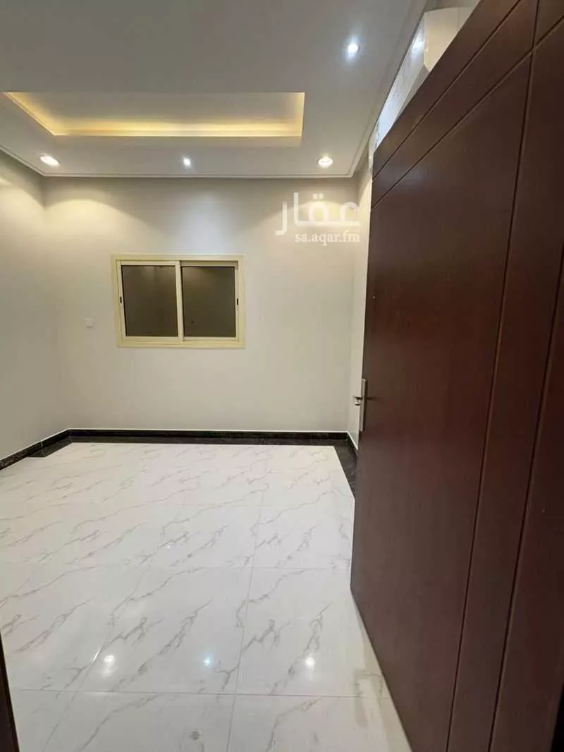 3 bedroom floor in Al Aridh 2