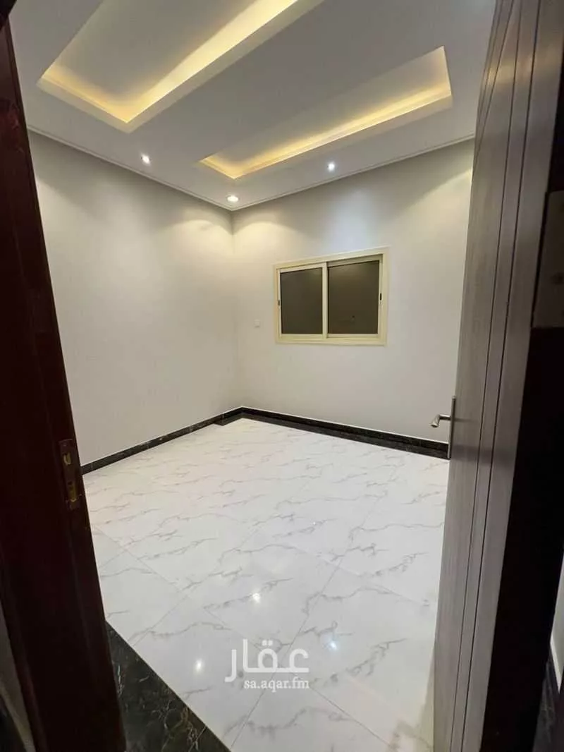 3 bedroom floor in Al Aridh 7