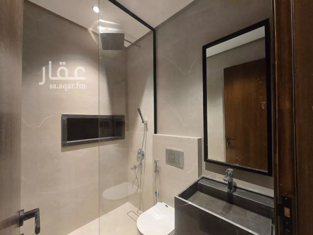 6 bedroom villa in Al Aridh 11