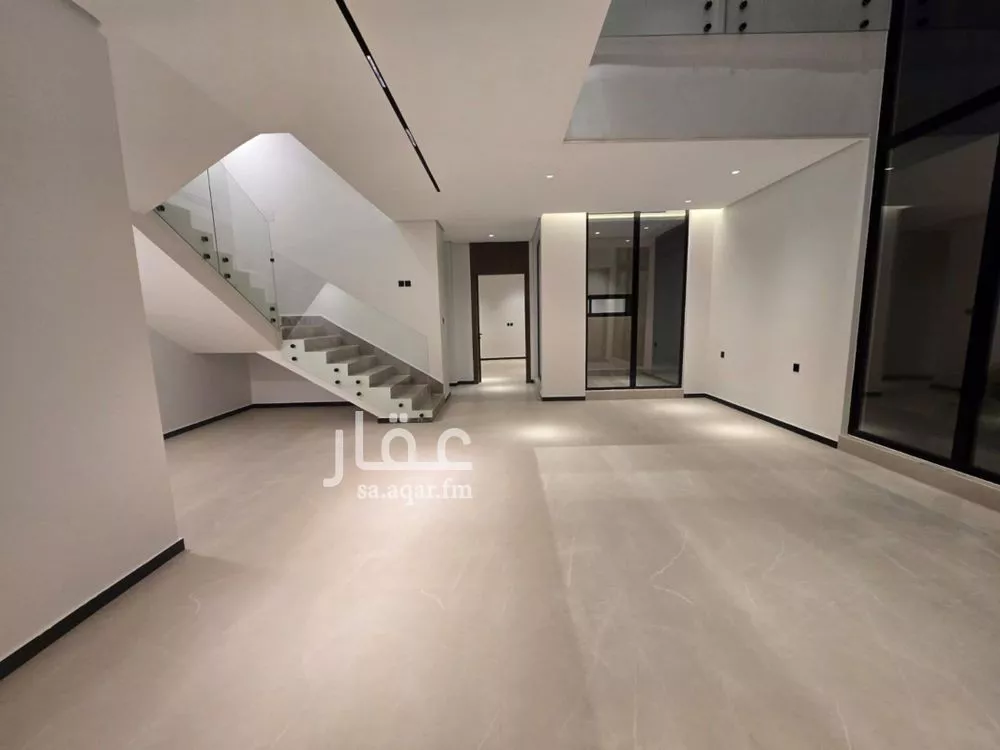 6 bedroom villa in Al Aridh 3