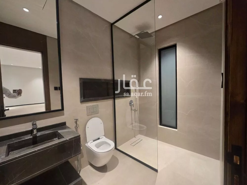 6 bedroom villa in Al Aridh 4