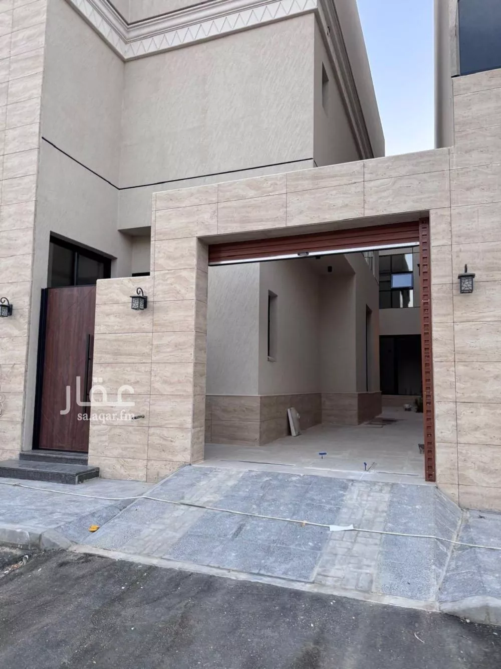 4 bedroom villa in Dhahrat Laban 5