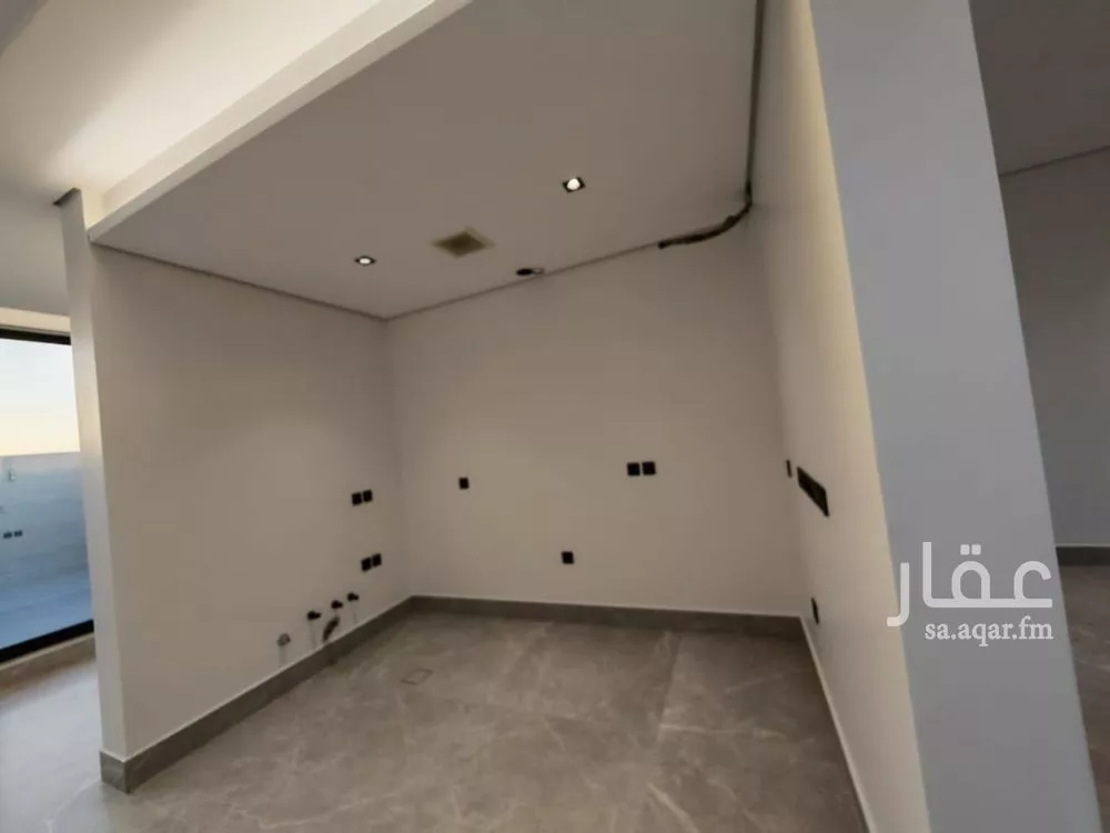 فيلا 5 غرف في الياسمين 28