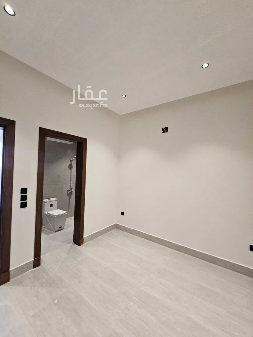 فيلا 4 غرف في النرجس 8