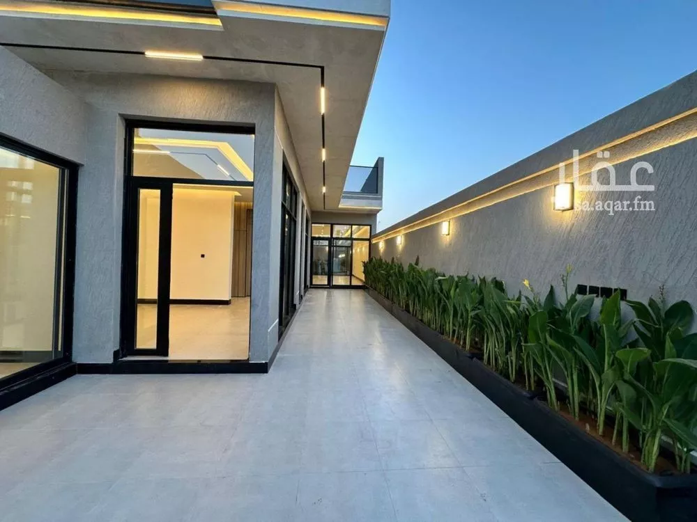 4 bedroom villa in Al Rimal 9