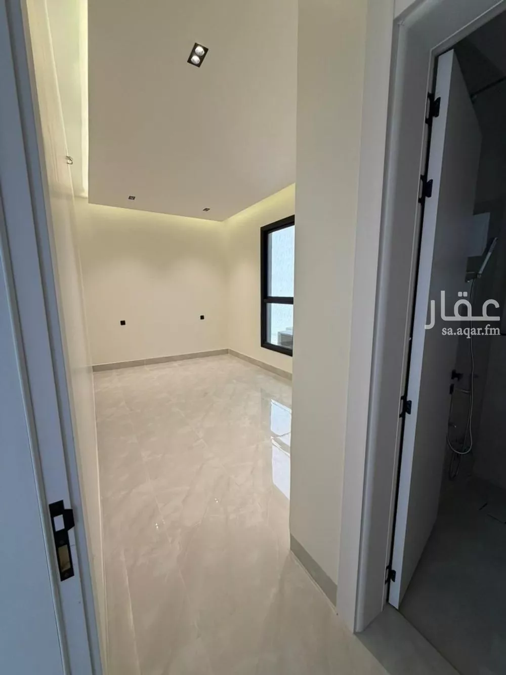 فيلا 5 غرف في المهدية 4