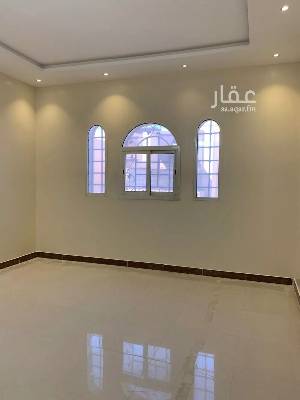 5 bedroom villa in Al Rimal 6