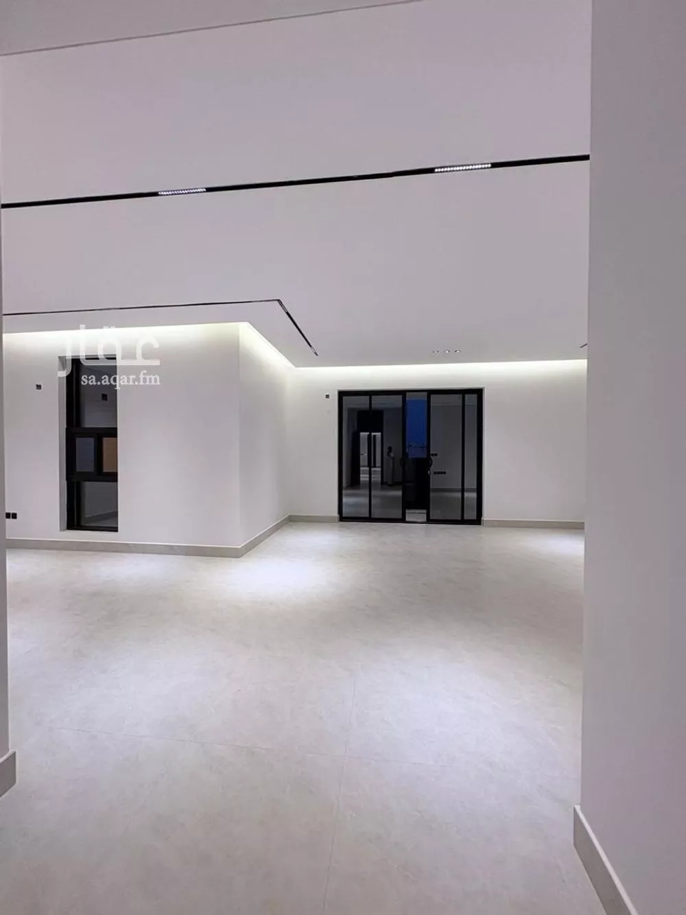 5 bedroom villa in Al Mahdiyyah 2