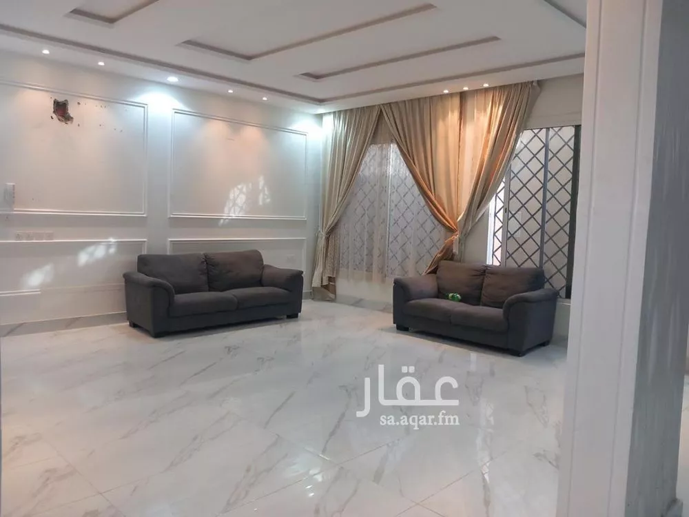 5 bedroom villa in Dhahrat Laban 3