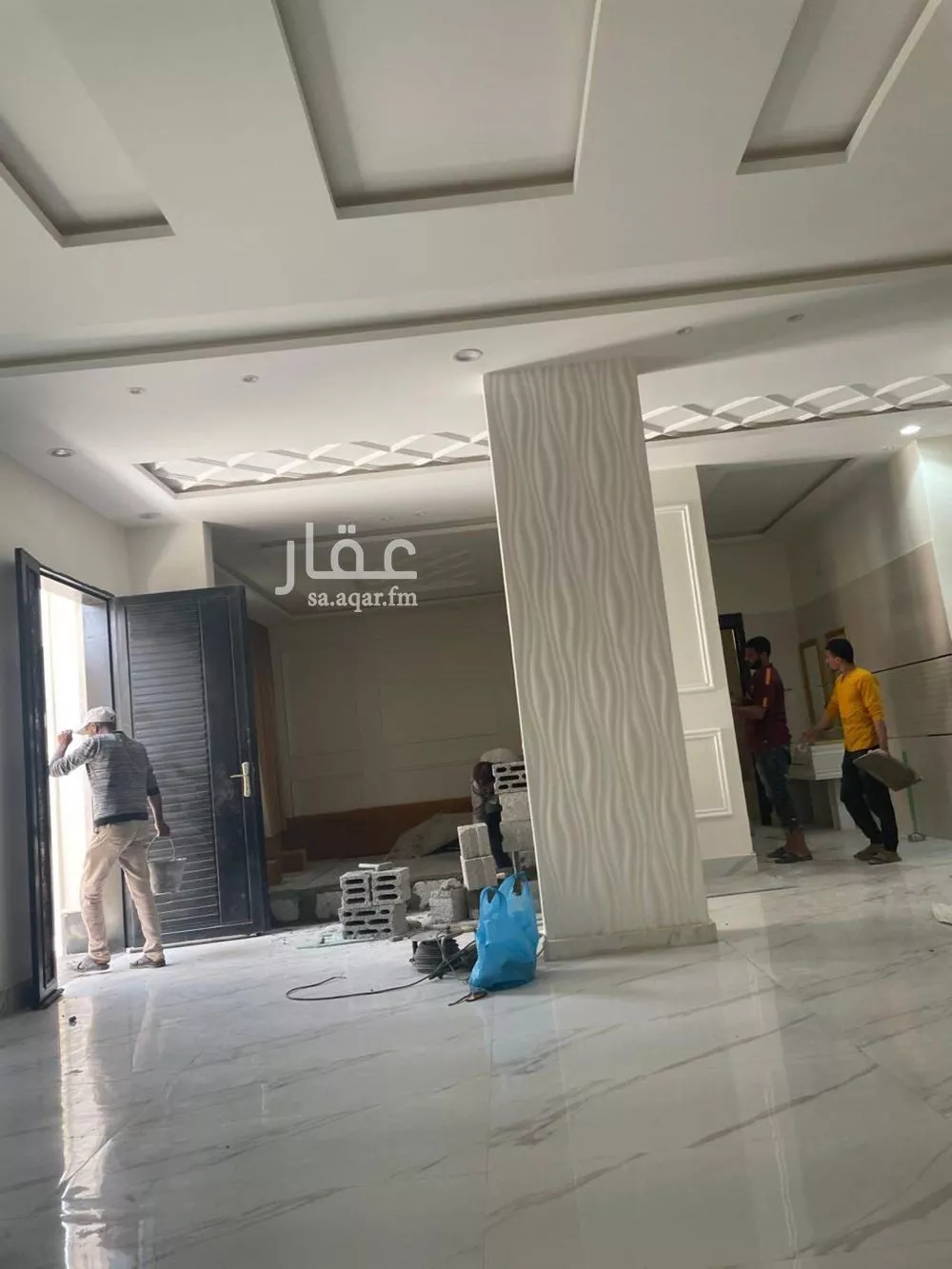 5 bedroom villa in Dhahrat Laban 7