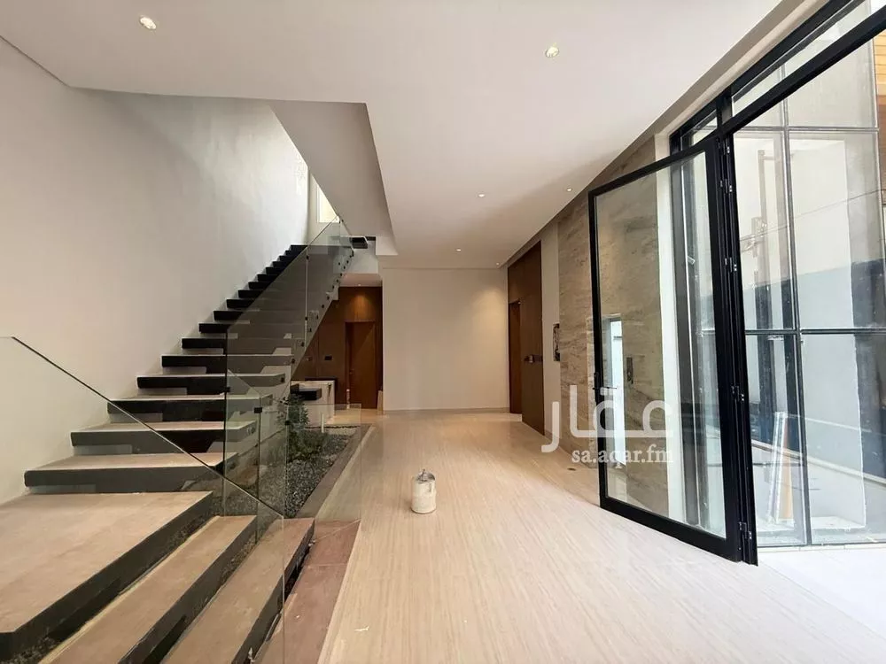 6 bedroom villa in Al Mahdiyyah 6